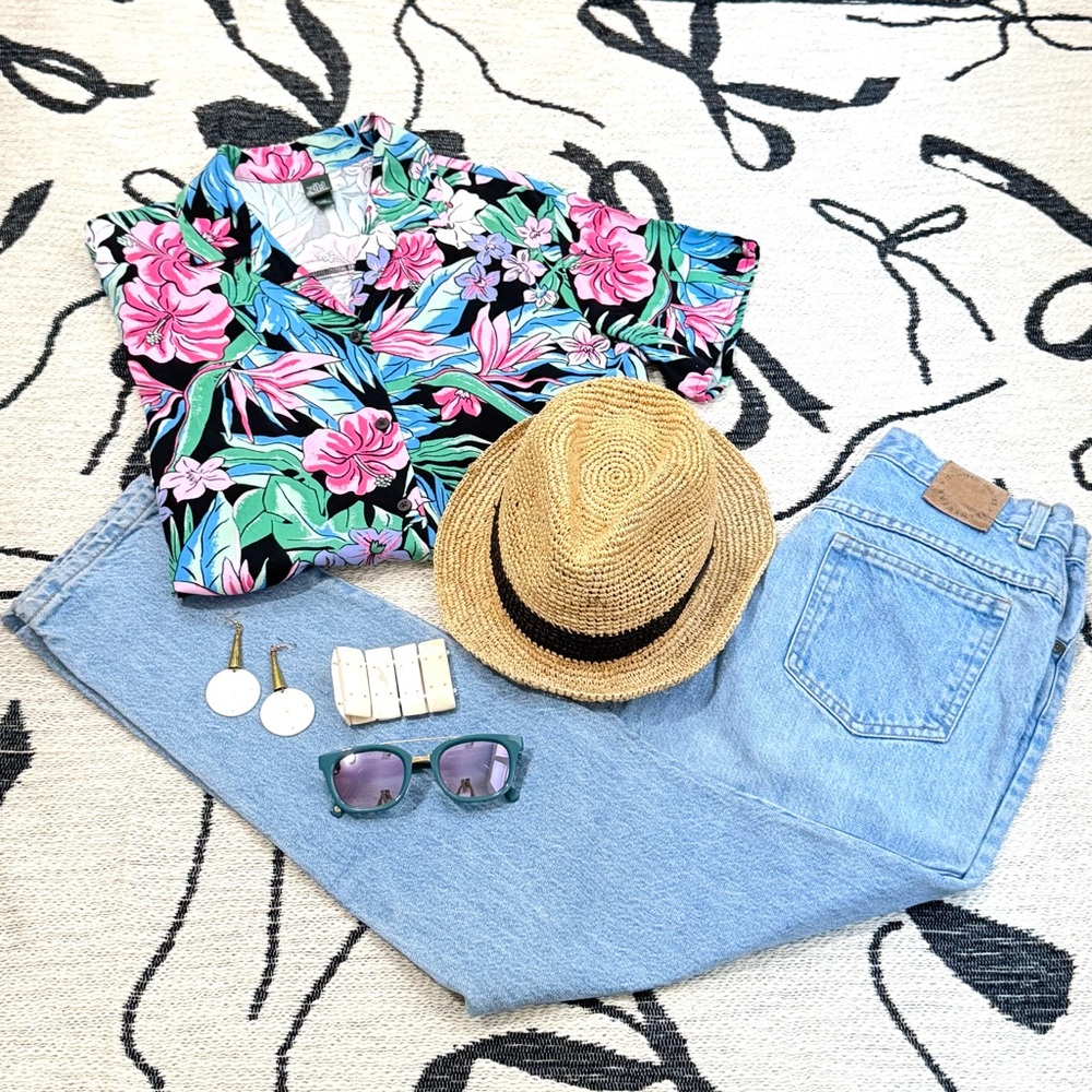 3/$20 Wild Fable Floral Hawaiian Shirt – XS Oversized Fit